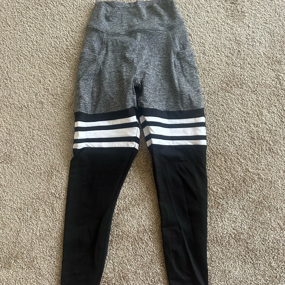 IN PERFECT CONDITION! Bombshell Gray and Black Striped Sock Leggings